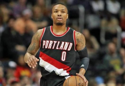 更是对篮球 更是对篮球